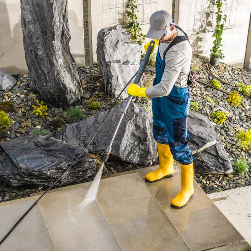 PROBIORENOV : couvreur toiturier en Belgique : Région Flamande, Wallonne et Bruxelles :  travaux de couverture et faîtage en neuf et en rénovation, zinguerie, dépannage urgent fuite toit, entretien de toiture : nettoyage, démoussage et peinture hydrofuge toiture, étanchéité toit plat terrasse plateforme roofing et nettoyage des extérieurs : nettoyage dallage, klinkers, pierres bleues, allées, pavés, terrasses …  ... intervention en BELGIQUE: Namur, Flandre, Wallonnie et région Bruxelles ... …. PROBIORENOV : entreprise de couverture